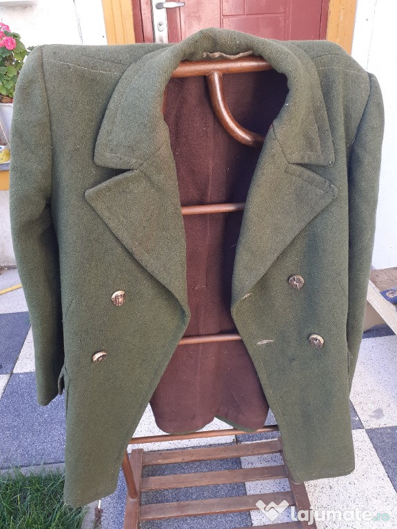 Uniformă silvică din epoca comunistă