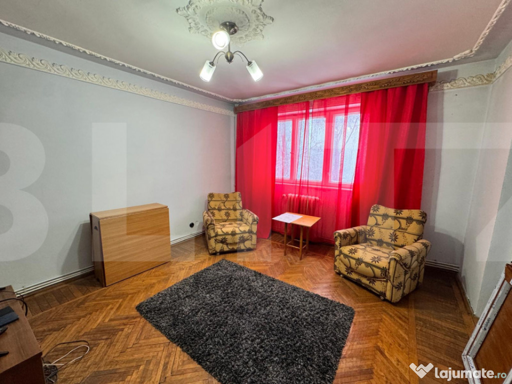 Apartament cu 3 camere semidecomandat, etaj 2 - Bd. Mihai Em