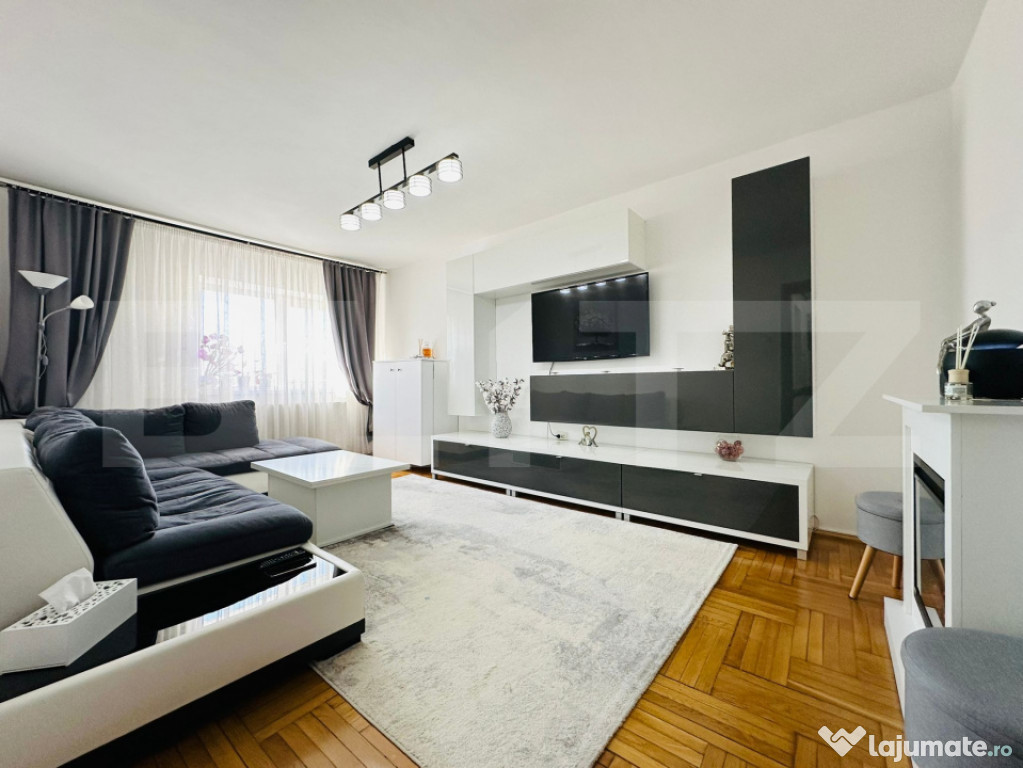 Apartament 3 camere decomandat, boxa si loc de parcare - zon