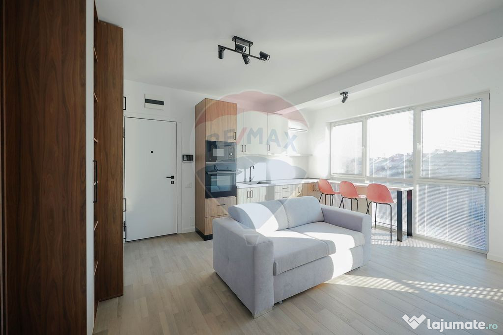 Apartament de închiriat cu 2 camere și parcare, ultrace...