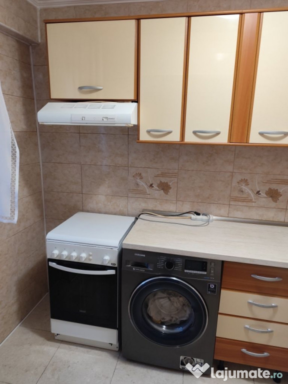 Brancoveanu stradal etaj 1 fara balcon