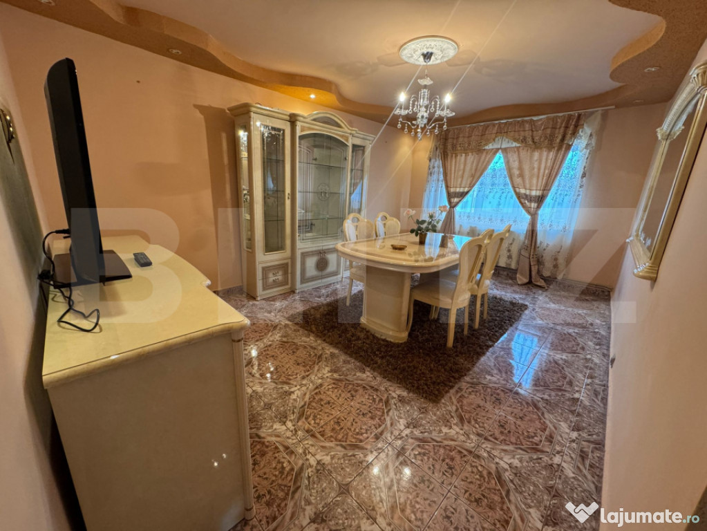 Apartament de închiriat – 3 camere, 65 mp, zona Bradet