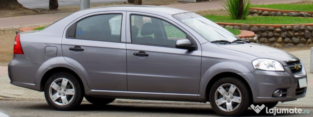 Vând Chevrolet Aveo