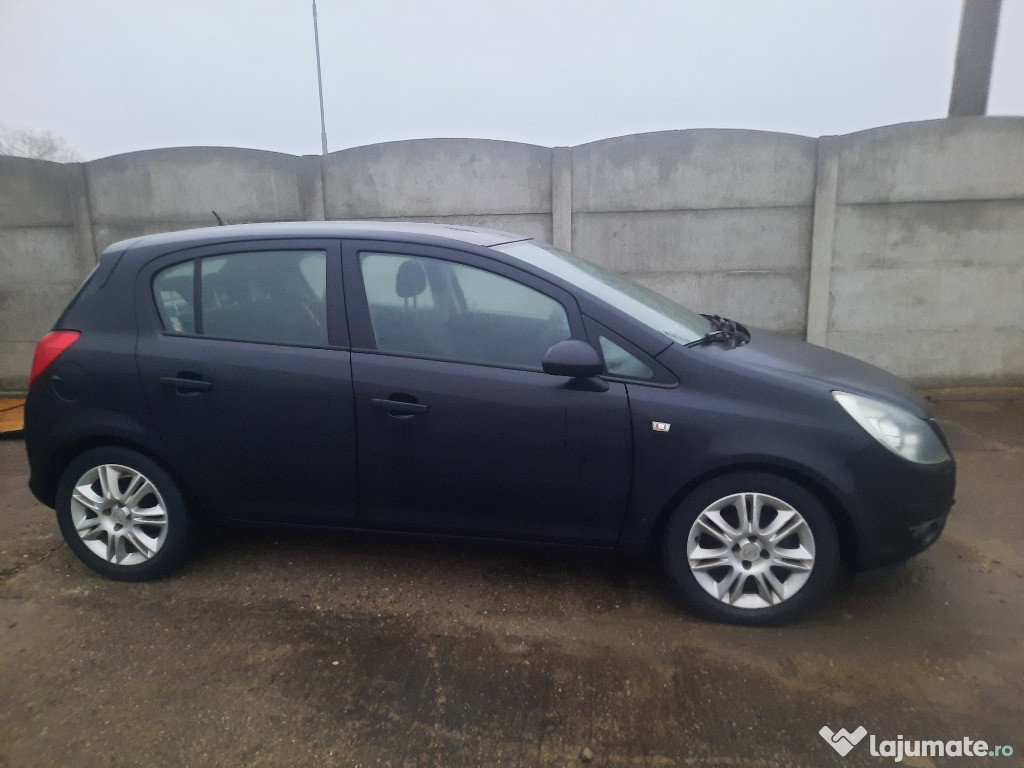 Vând Opel Corsa D