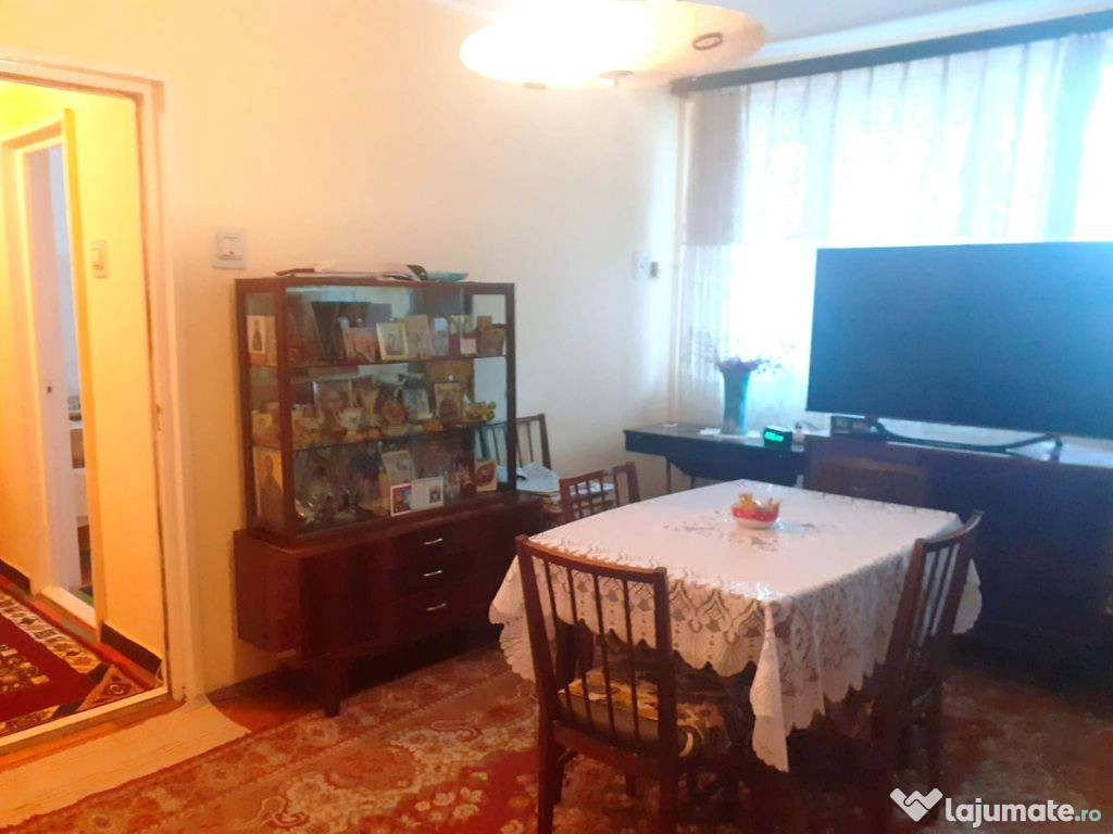 Apartament 2 camere Tiglina 2, etaj 1, 2 balcoane, centra...