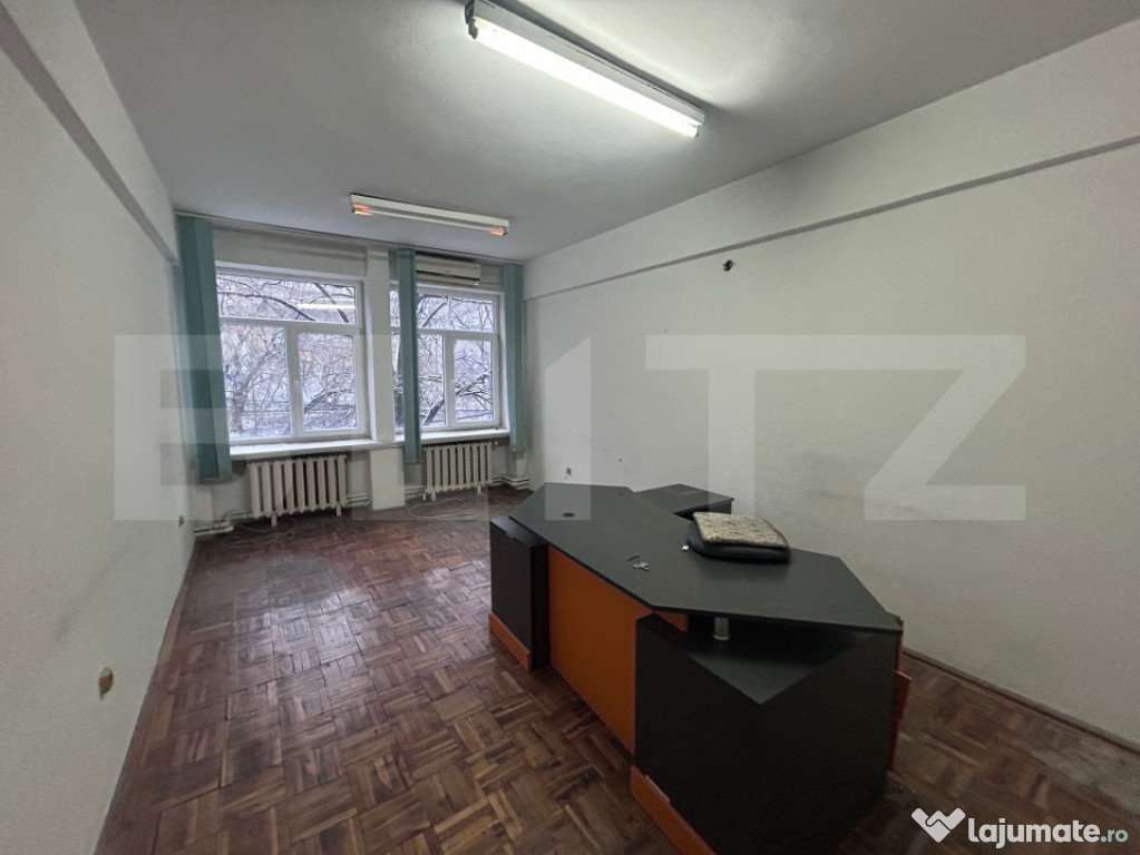 Spatiu de birouri, 220 mp, 8 camere, zona Colegiul Fratii Bu