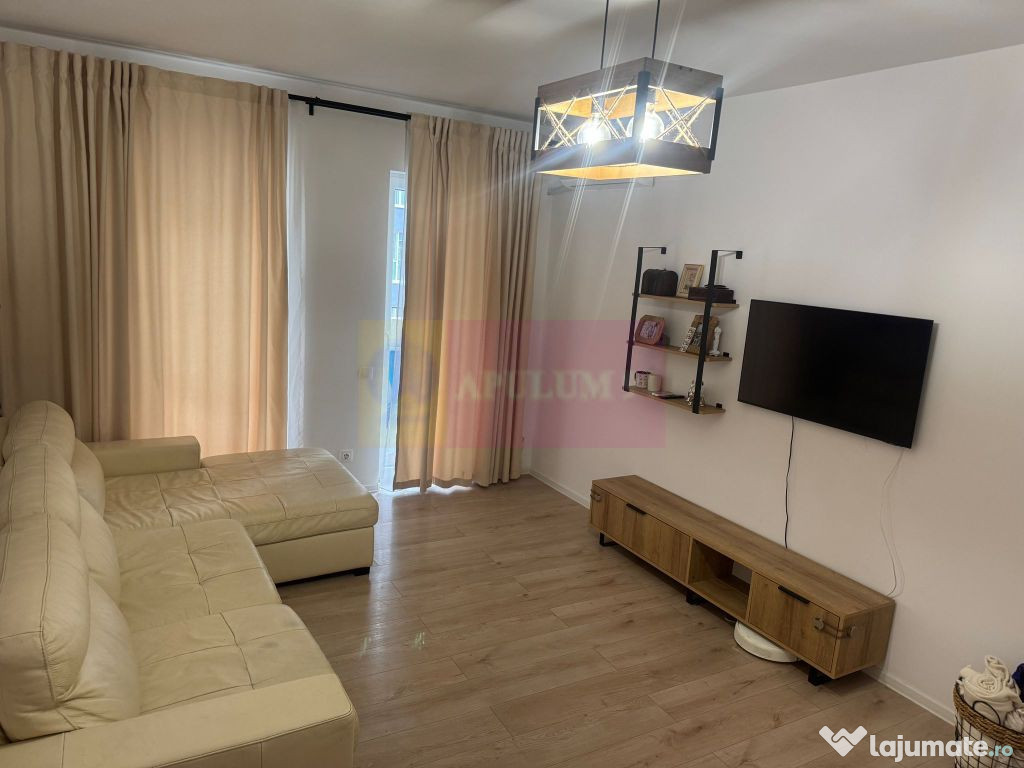 De vânzare apartament cu 2 camere și loc de parcare, 12...