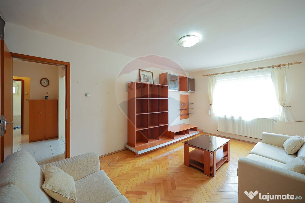 Apartament cu 2 camere de vânzare, etajul 2, în zona Nu...