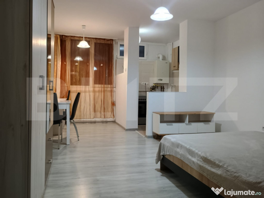 Garsoniera, Manastur, in apropierea parcului Colina