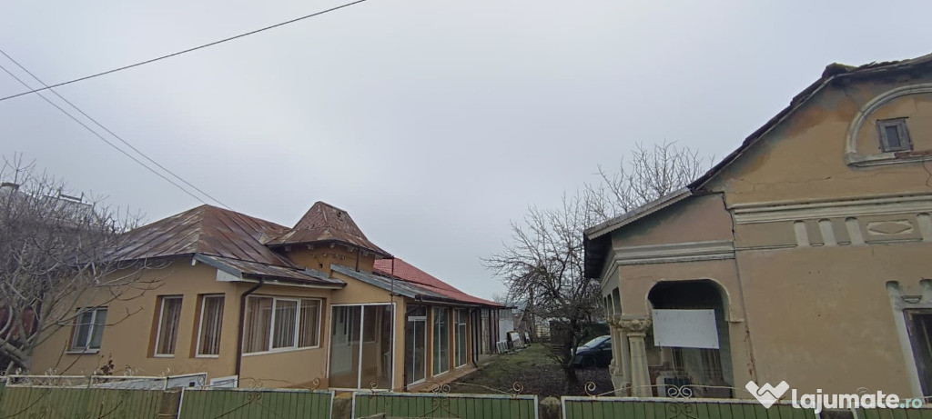 Casa la tara +teren 2830 mp