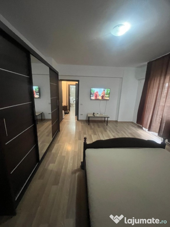 Închiriez garsoniera confort I decomandat