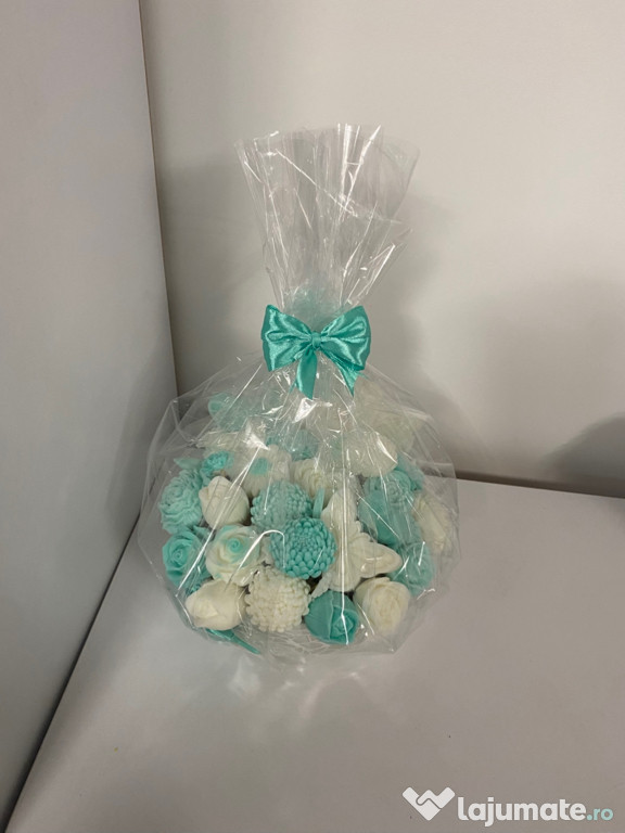 Aranjamente , mărțișoare, sub formă de lumânări, mărturii