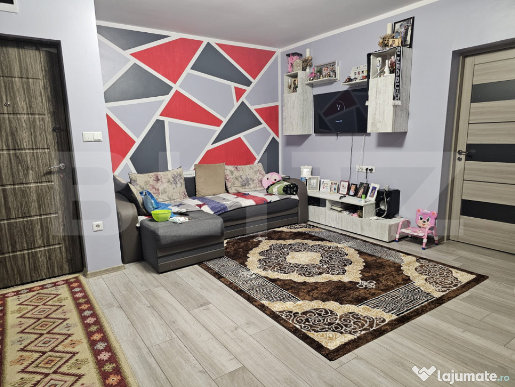 Apartament 3 camere, zona Bradet