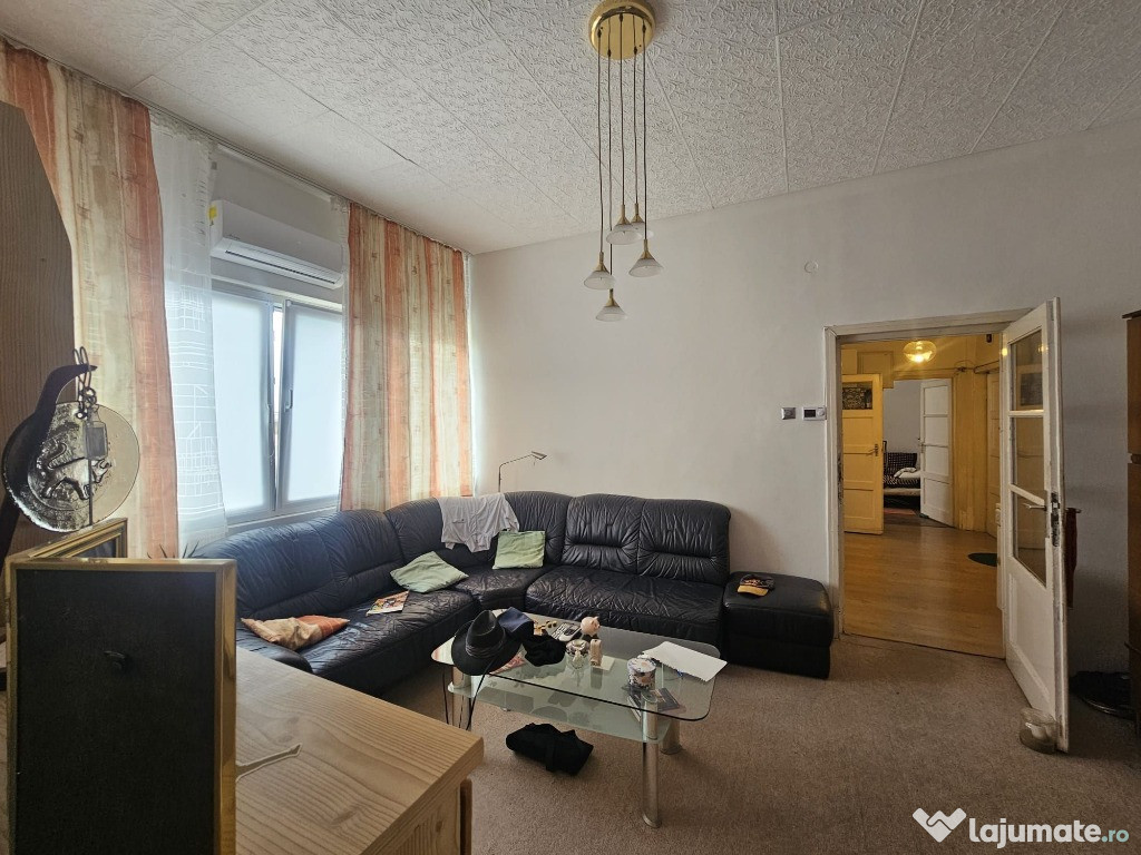 Apartament 3 camere de vânzare – Ultracentral Deva