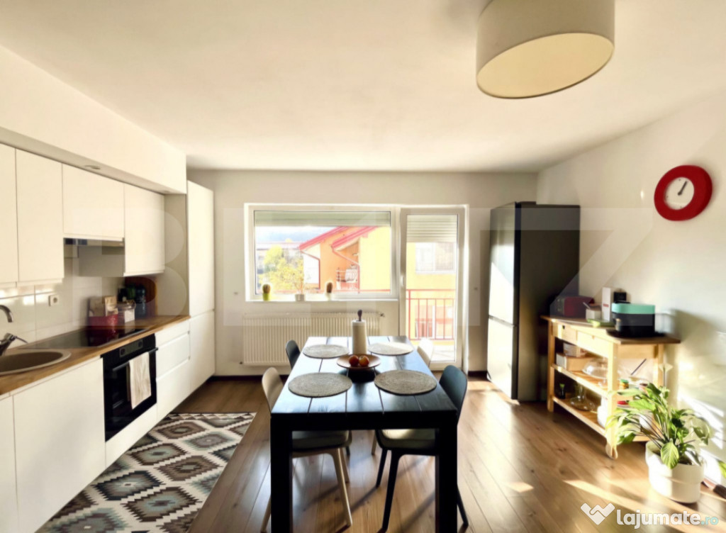 Apartament 3 camere, 64 mp, parcare, zona Eroilor