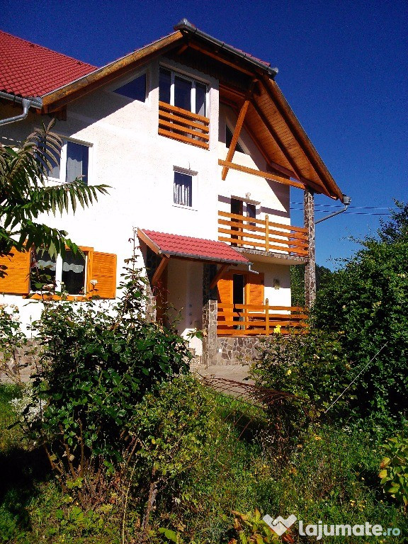 Casa in Fagaras zona Dejani, Judet Brasov, Central