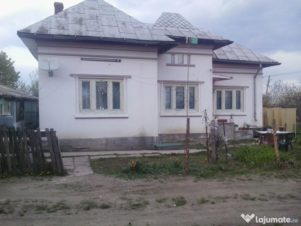 Casa cu teren in Comuna Cocu, Arges Sud