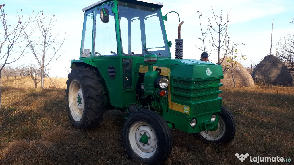 Tractor mat craiova 445