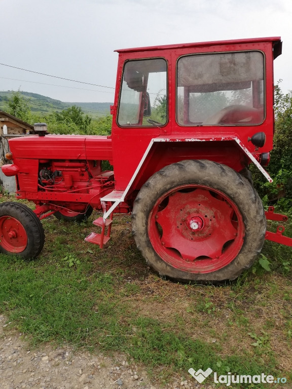 Tractor U650