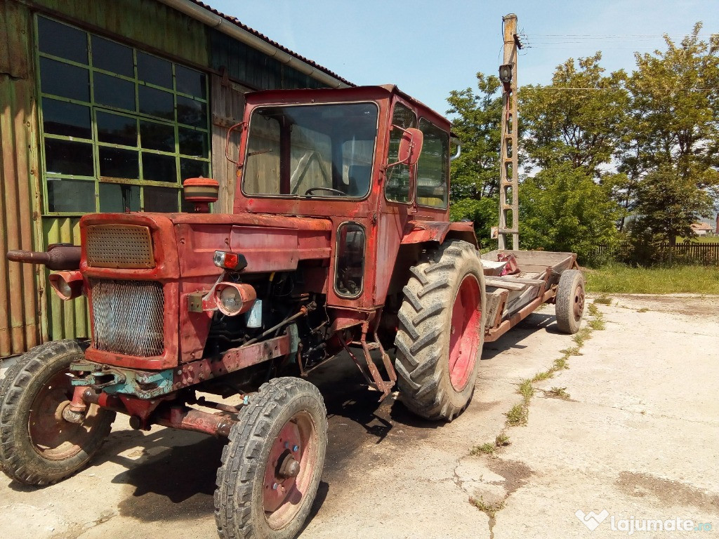 Tractor U650,plug 3 brazde. carucior un az