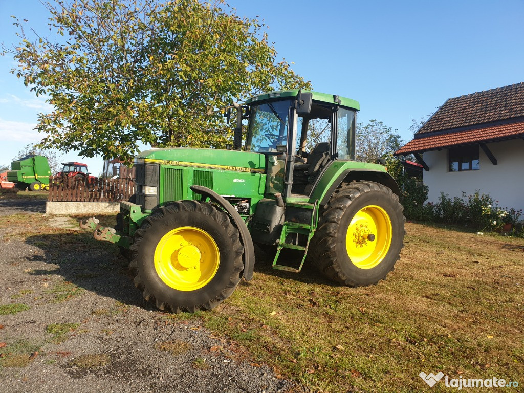 Tractor John Deere 7600