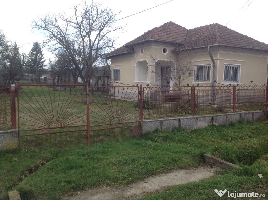 Casa si 1450 mp teren, Merisani, 14km de Pitesti