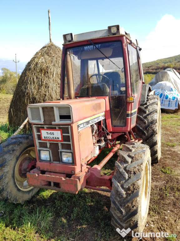 International 745 xl