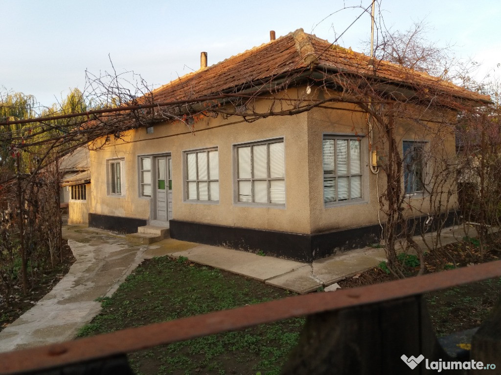 Casă la țară