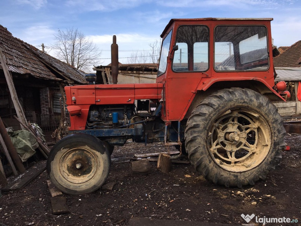 Tractor
