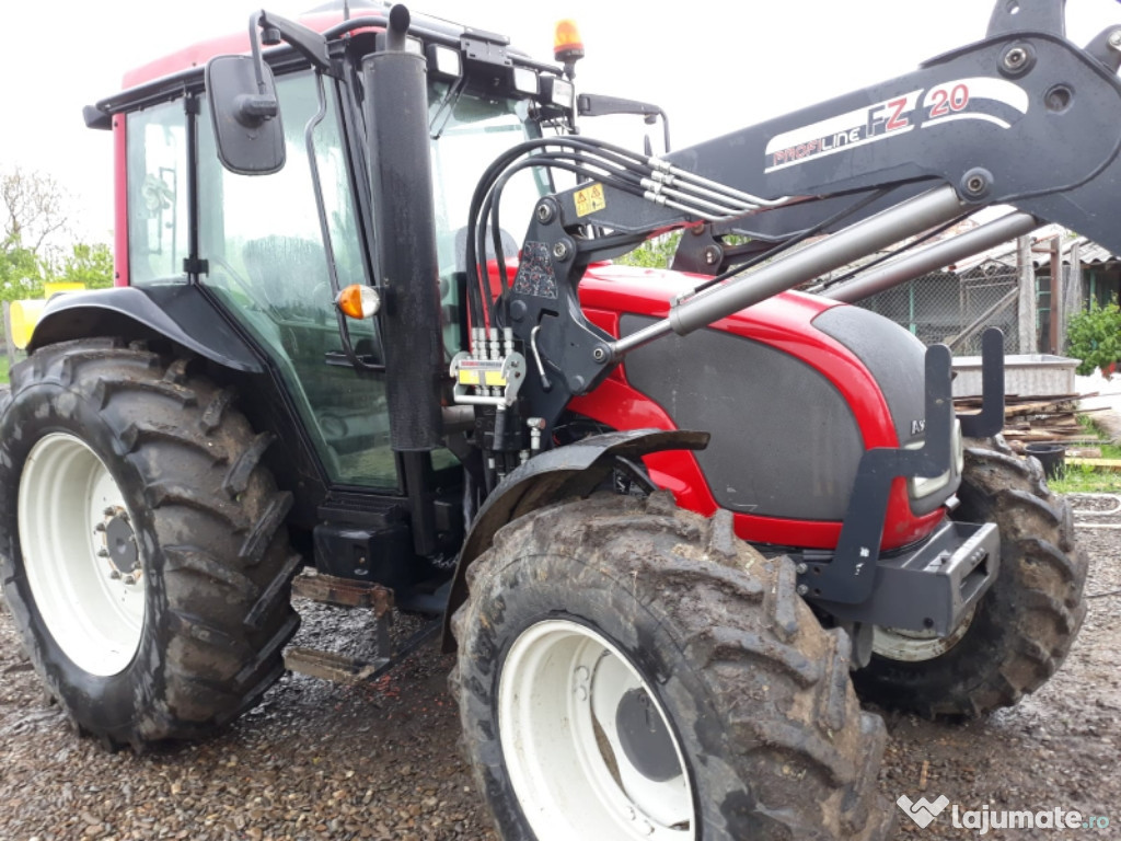 Tractor Valtra a93h