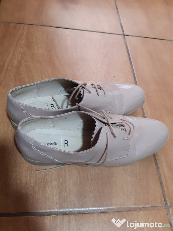 Pantofi lacuiti din piele marca La Redoute nr 40