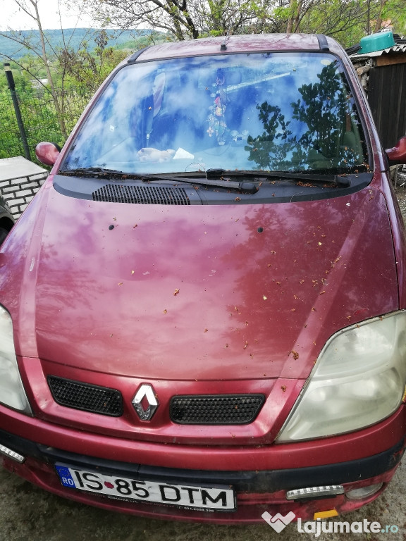 Renault Scenic cu motor de 1.6 benzina
