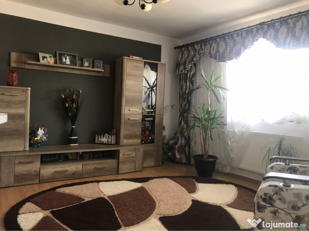 Apartament 3 camere !