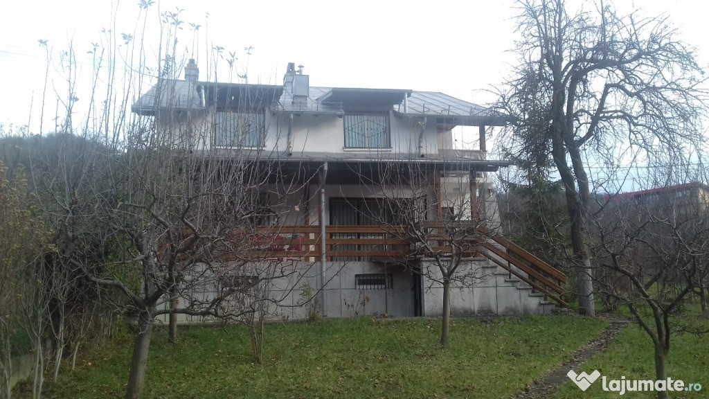Casa Moroeni