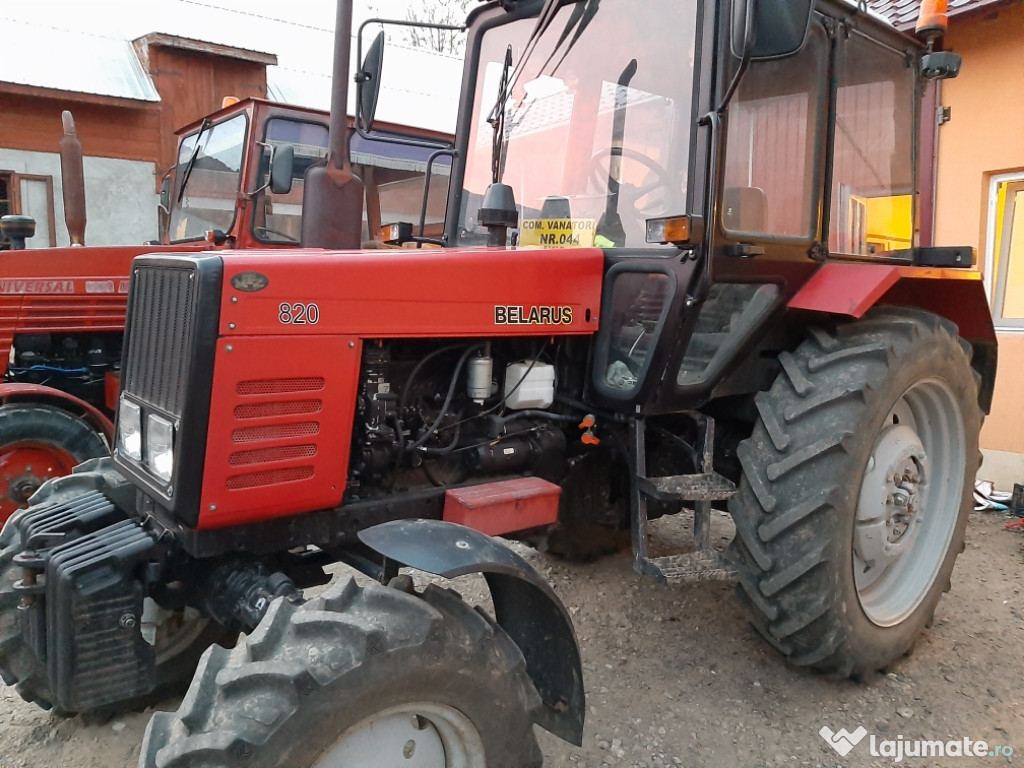 Tractor Belarus 820