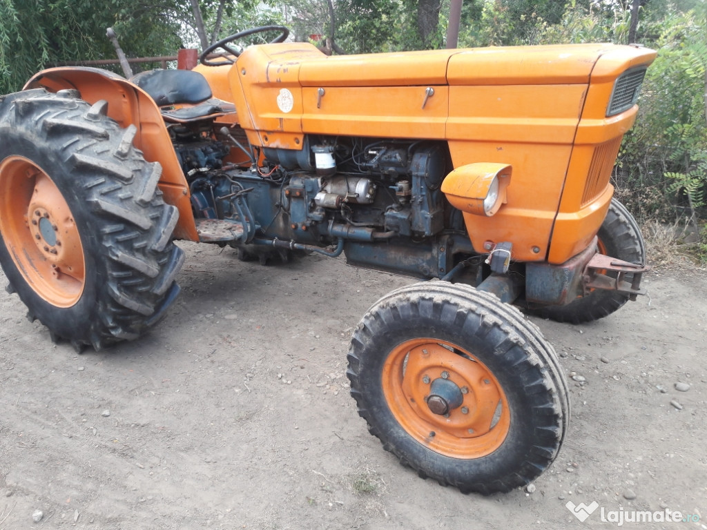 Tractor Fiat 550