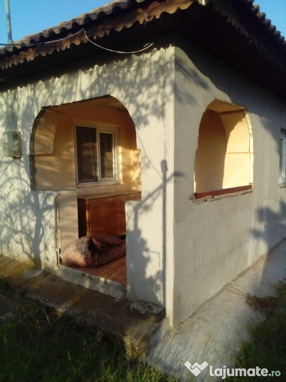 2 case Secui/8km Craiova (sau 1la 1/2 din preț),6cam,2 băi