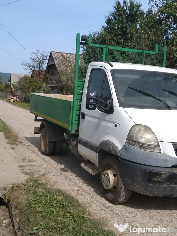 Renault Mascott