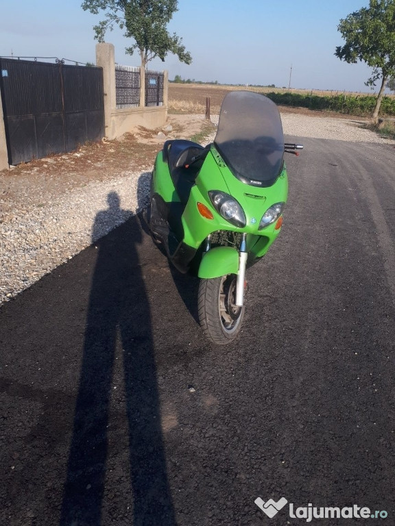 Piaggio x9