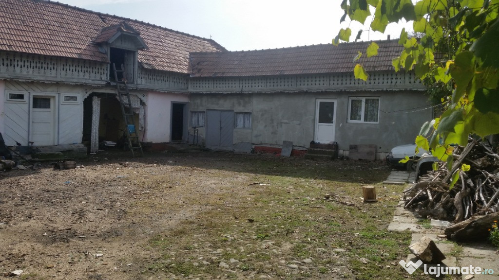 Casa in Casin, zona buna, suprafata teren de 1512 m2