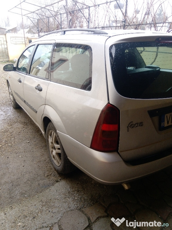 Dezmembrez Ford focus benzină 1.4 și dizel 1.8.