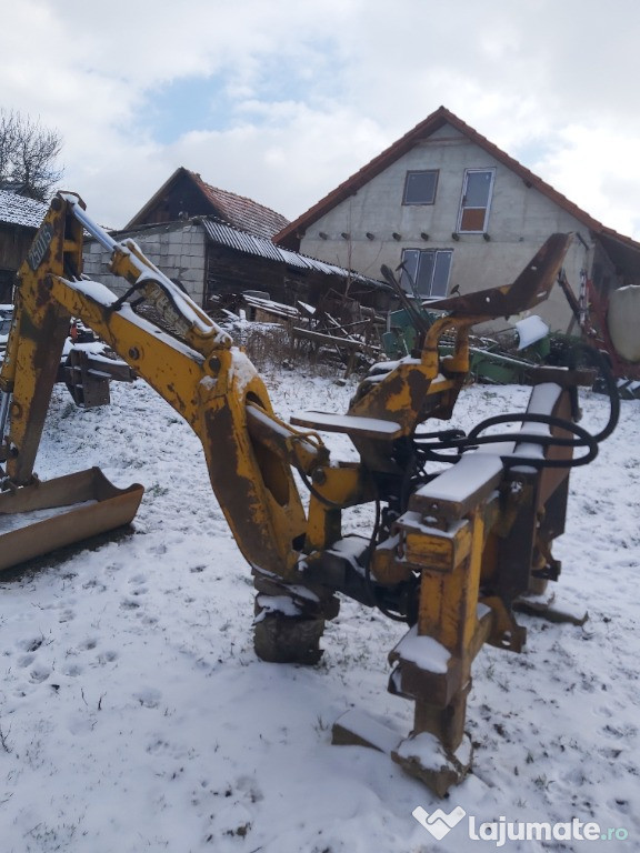 Retroexcavator in stare buna