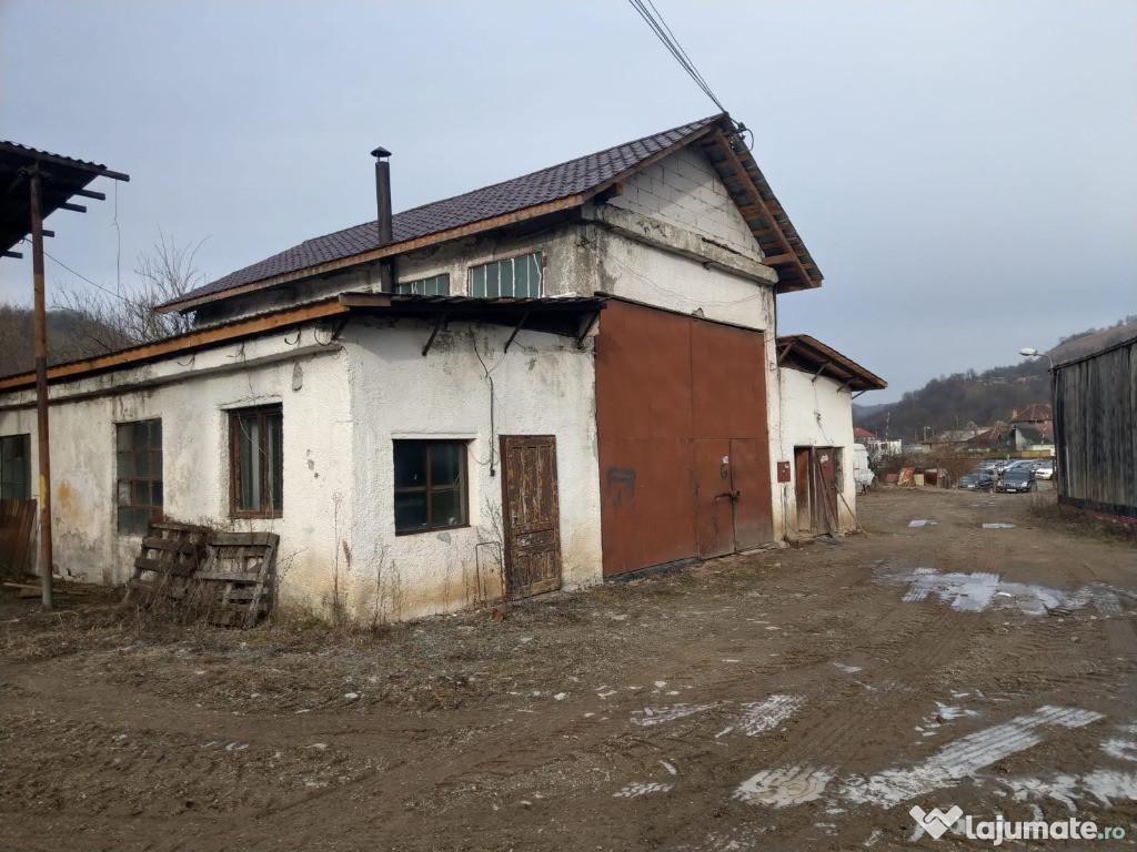 Imobil, Atelier mecanic cu teren comuna Poieni, Cluj Clădire