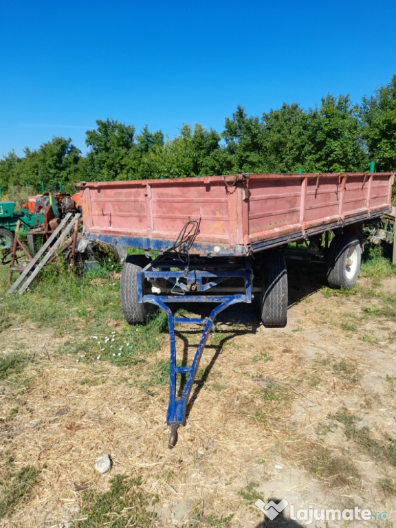 Remorcă basculabilă tractor