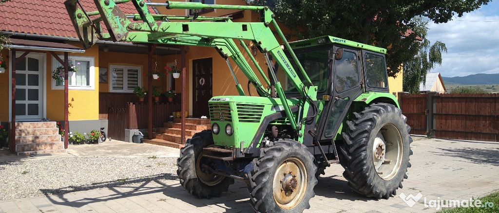 Tractor 4x4 Deutz Fahr incarcator frontal