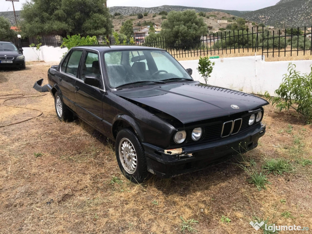 Dezmembrez Bmw e30 sedan coupe 316 318 320 325