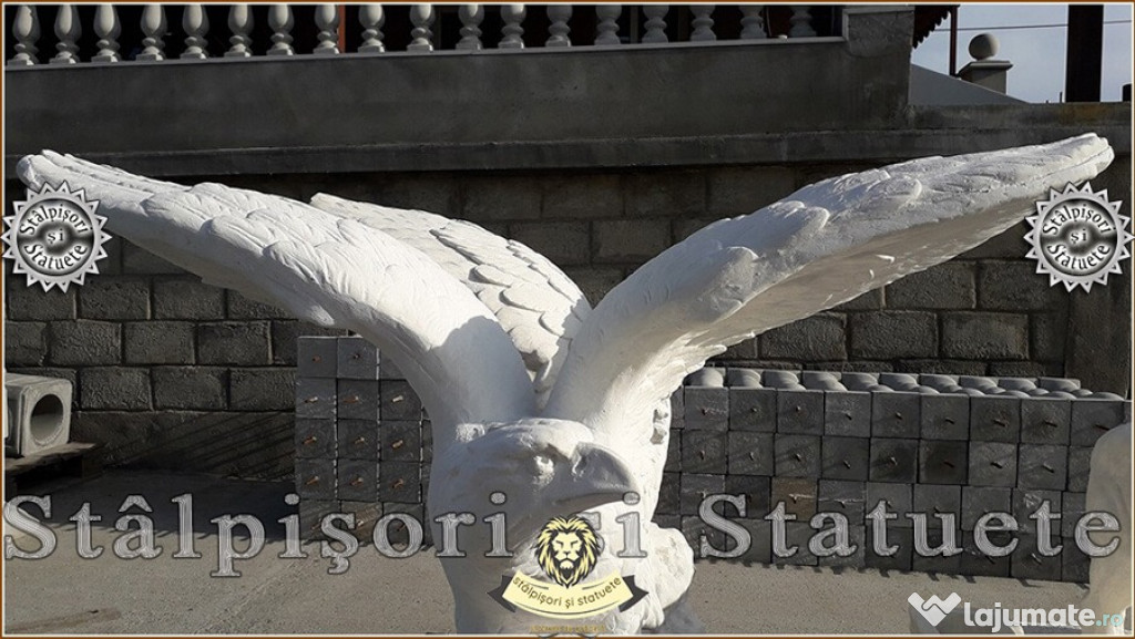 Set statuete vulturi pe stâncă, alb marmorat, model S35.