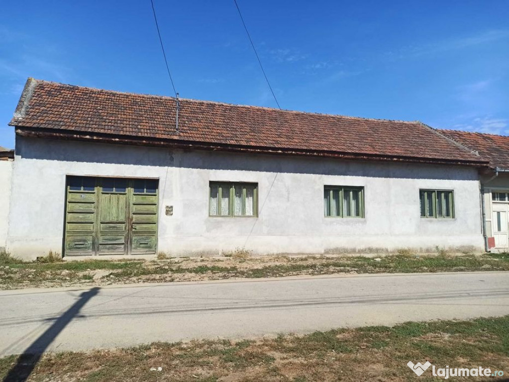 Casa langa Bozovici