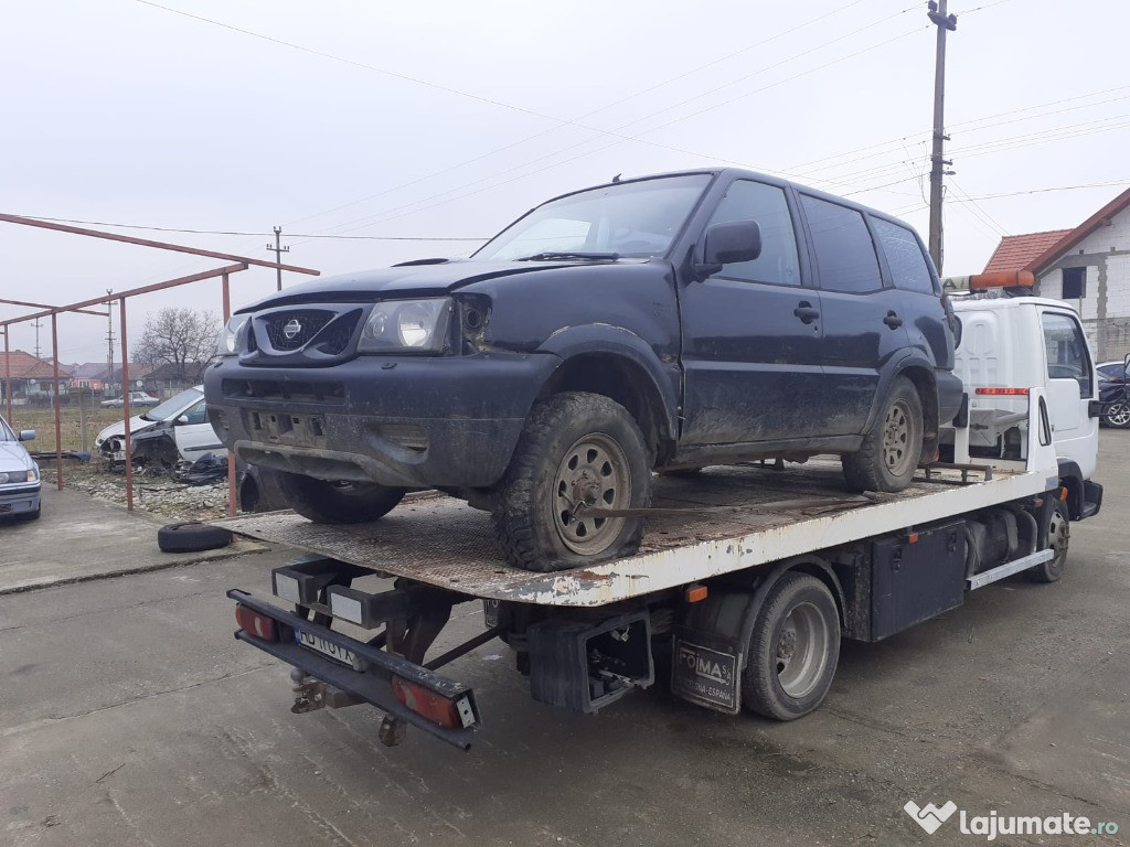 Dezmembrez nissan terrano ii 5 p  2. 7 tdi 125cp an 2002 .