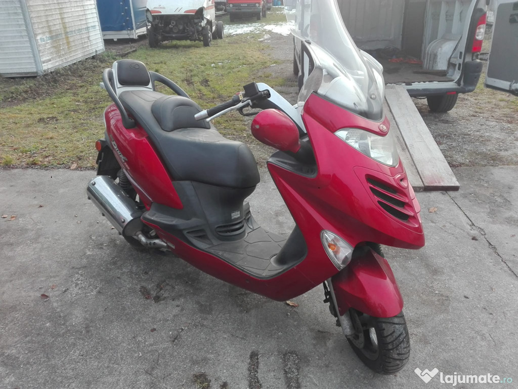 Scuter Kymco Grand Dink 250